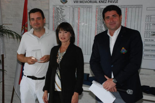 golf-klub-beograd-viii-memorijal-knez-pavle-26i27052012-nagrade-5